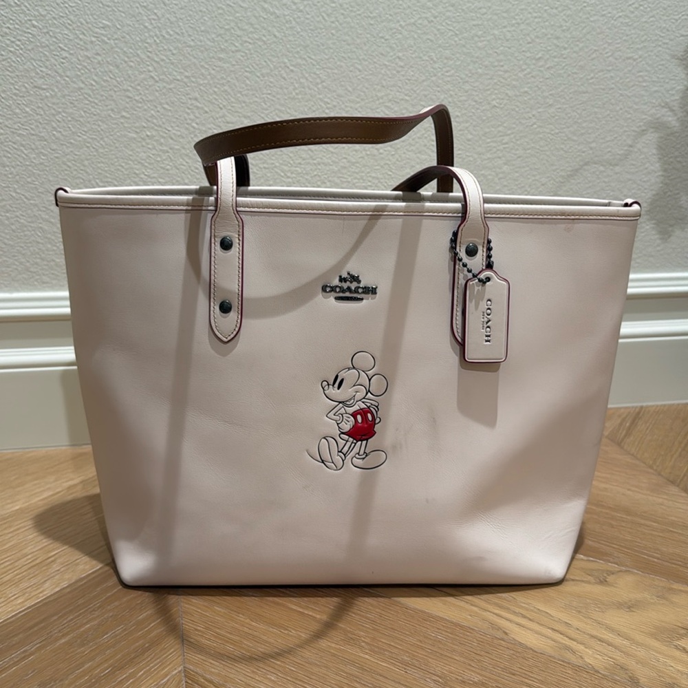 Coach x Disney Mickey Large Tote - Beige / White 🤍